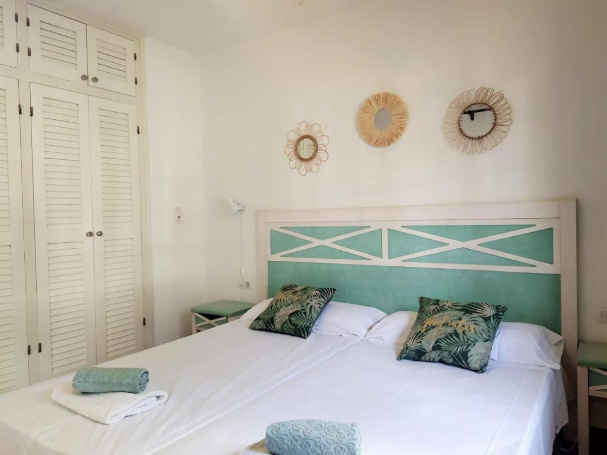 Cheap & Chic Apartamentos En Son Bou De 2 Dormitorios Екстериор снимка